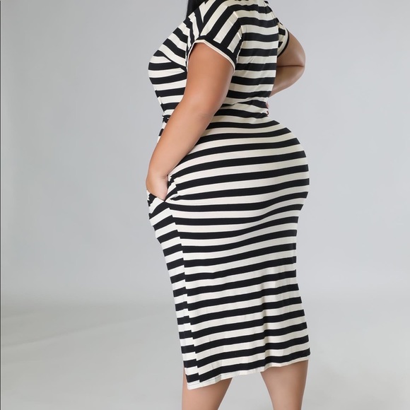 Halle Babe Dress - Picture 2 of 3